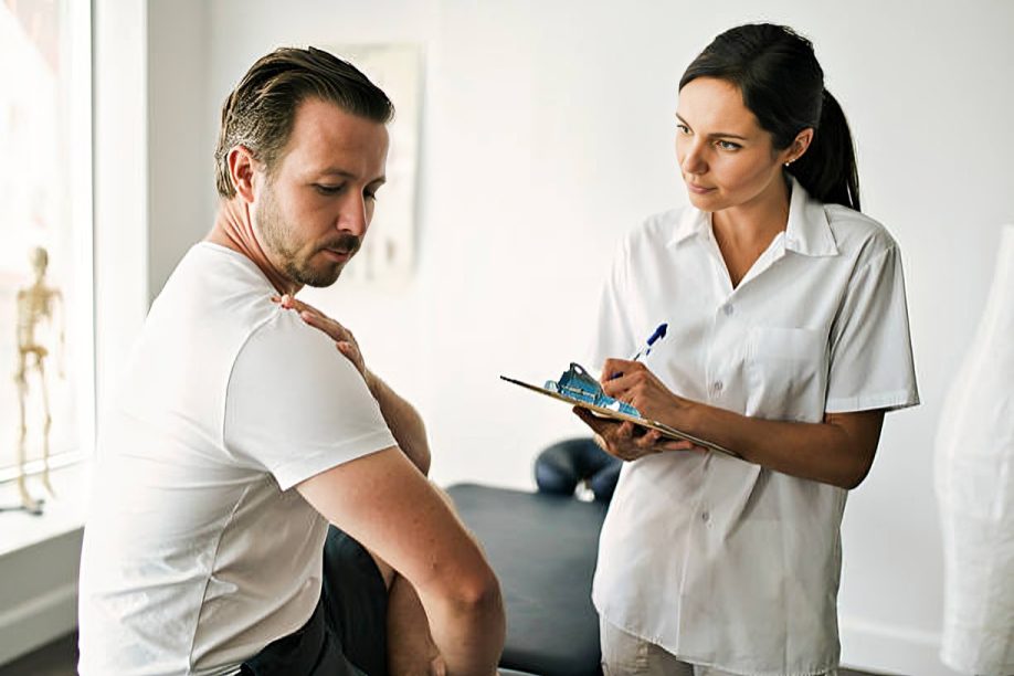 Signs you should visit a chiropractor
